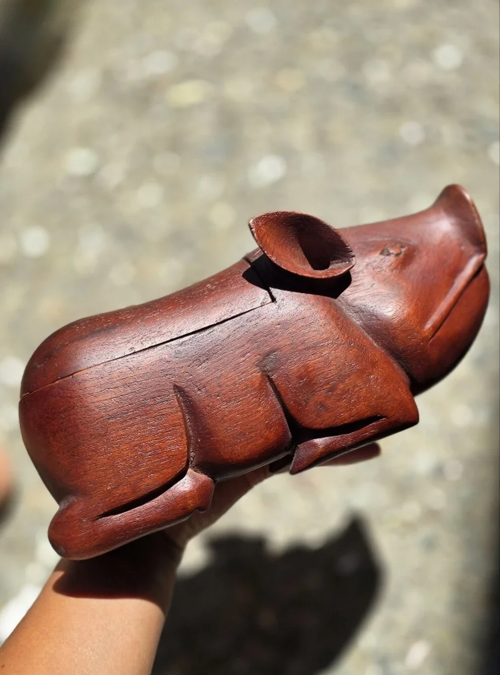 Vintage artisan handcarved heavy solid wood pig Trinket snuff box